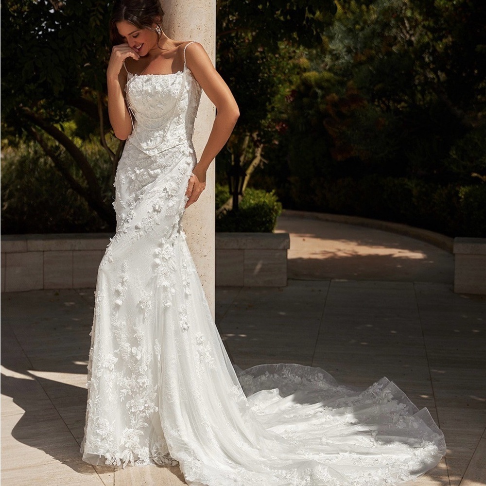 Val Stefani Elegant Wedding Dress